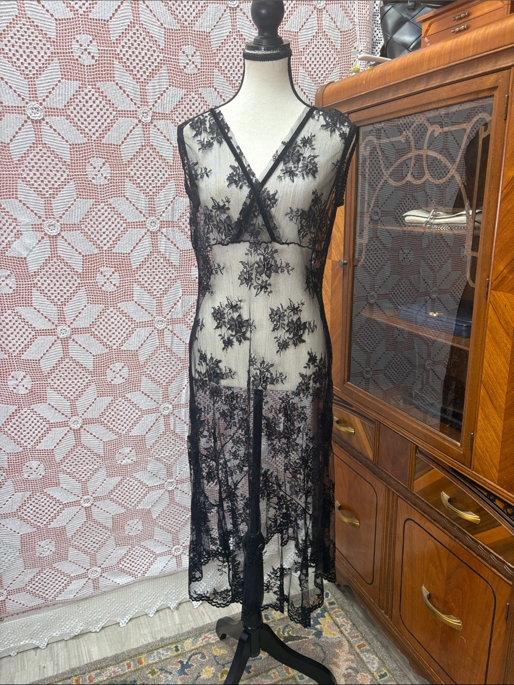 Ronen Chen Sheer Floral Lace Overlay Dress – Size 4